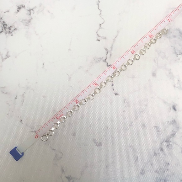 HRH Collection Circle Link Bracelet - Picture 6 of 6